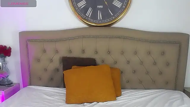 Adara_Ferrara webcam