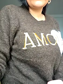 Webcam Model (lasexycoquine59)  is live.Free join now!