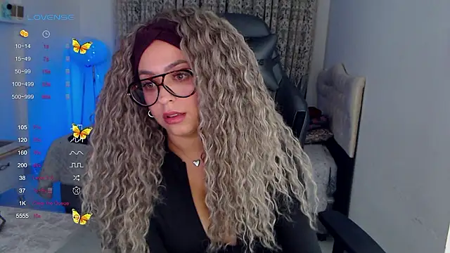 _Just_a_queen_3 webcam