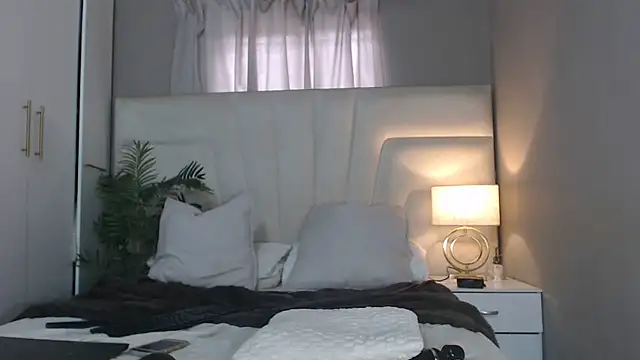 naughtyblackdolie (F young) - make me happy