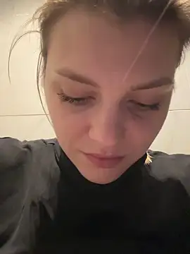 Webcam Model (ValenciaShock)  is live.Free join now!