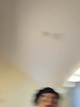 Webcam Model (Linah___)  is live.Free join now!