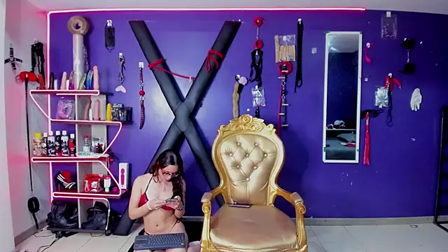 nectarshop (Ask my age) - punishes the tits  slave