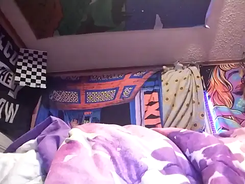 hodgevibes - HodgeVibes's free webcam