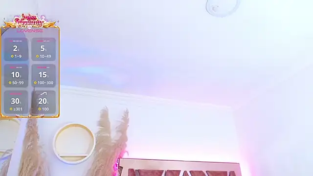 Aurora_Brownn webcam