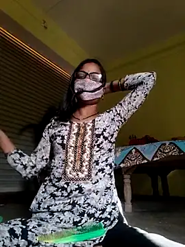 menka_cut34 - Menka_cut34's free webcam