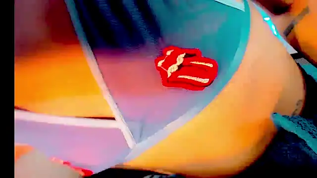 _Riannagarcia_ webcam