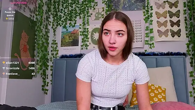 Fit_Brunette_ webcam