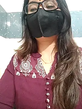 Aishwaryaa_69 webcam