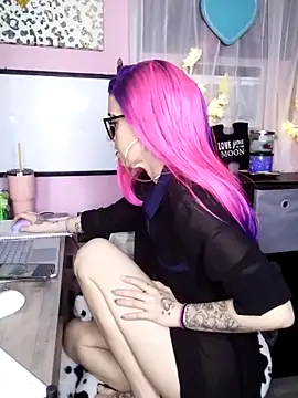 Purple2StayThnxx webcam