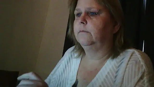 sylviastar46 (Ask my age) - Heerlijke neukbeurt live