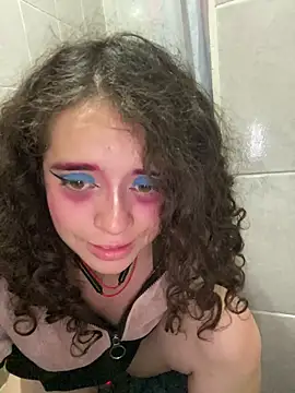 Lucy_YupiSweet webcam