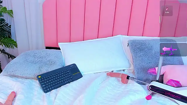 sabrina_f0xx - Sabrina_f0xx's free webcam - UK Sex Cams