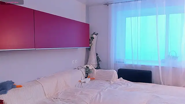 exposed_lizzy webcam