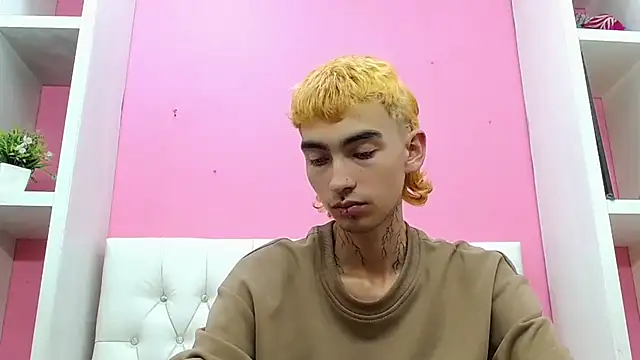 ttimy_x_boy Live Webcam on Stripchat