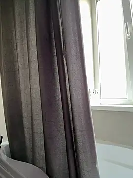 YourLittleDevil webcam