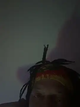 magic_man1085 webcam