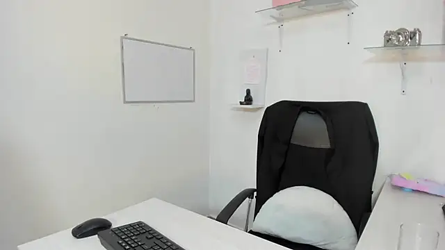 clumsiness_office69 webcam