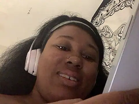 Sexy_ebony_BunNey webcam