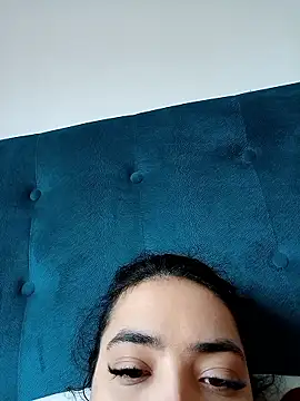 honeyooopplppppp08 webcam