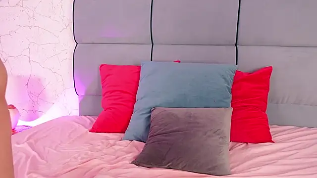 angiebrookk - AngieBrookk's free webcam - UK Sex Cams