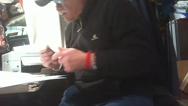 nonnomaturobisex (M grandpa) - masturbazione,lenta e veloce.e altro.