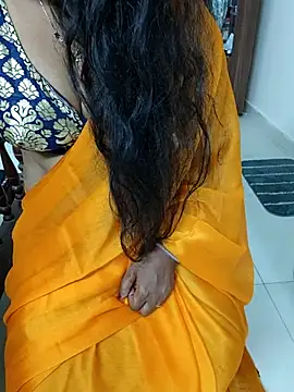 Nikitha_telugu
