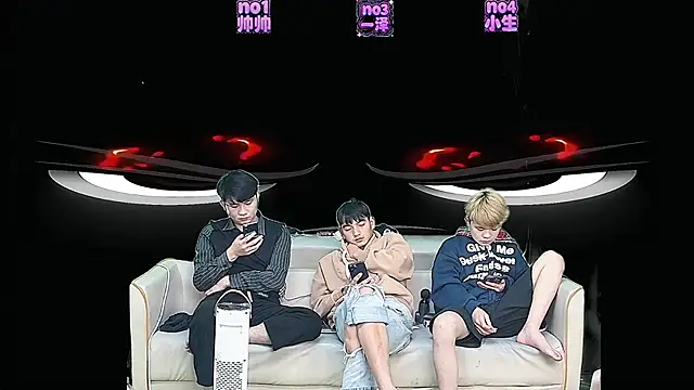 yujiannanpu - Yujiannanpu's free webcam