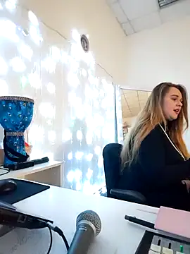 Juicy_PeachLux webcam