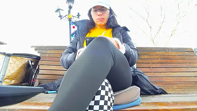 MellyBigLabiaOrgasmic webcam