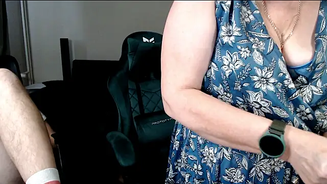 JoannaAndNeighbour webcam