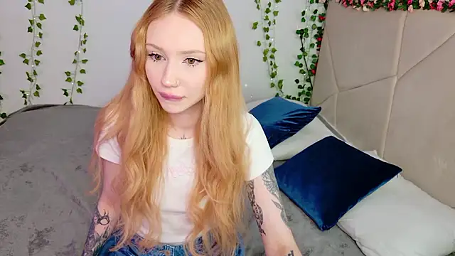 Zoe__Page webcam