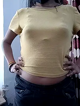 Webcam Model (Ruhi_07)  is live.Free join now!