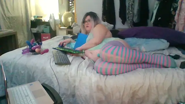 UnpleasantFan156 webcam