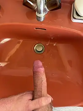 toto36643 (M young) - Ejaculation sur moi