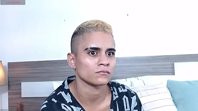 Liiamthompson webcam