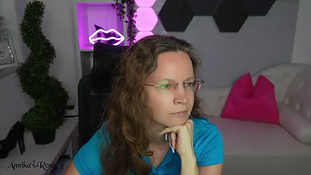 annikarose (F milf) - Naked Orgasmus