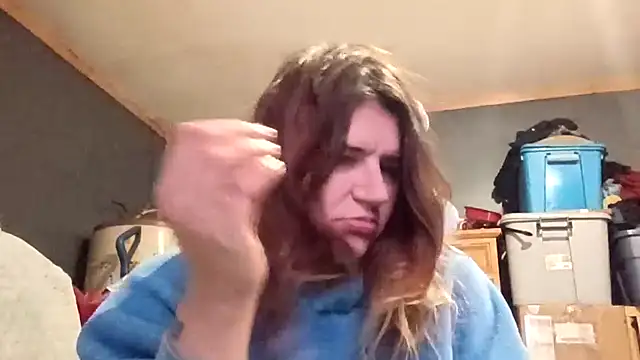 Webcam Model (Justis88)  is live.Free join now!