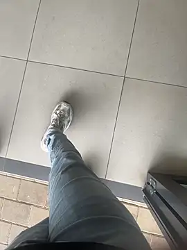 012ptaDickBBC webcam