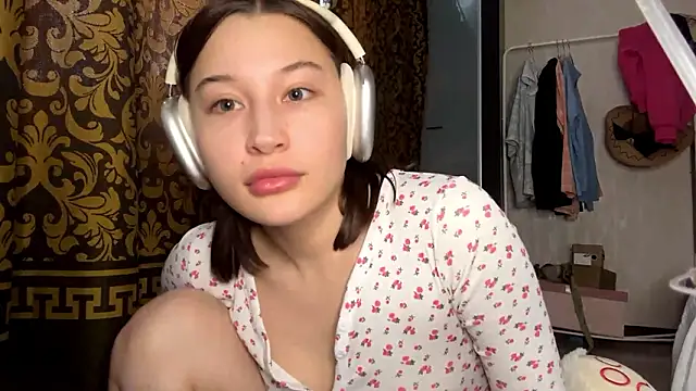 YourCoreanmiracle webcam