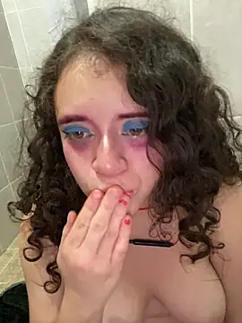 Lucy_YupiSweet webcam