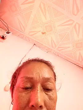 Ruby-Hot-Milf webcam