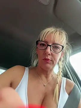 Lara_Croft-Milf_ webcam