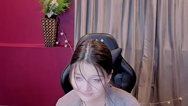 xxxnaughtyfoxyxxx webcam