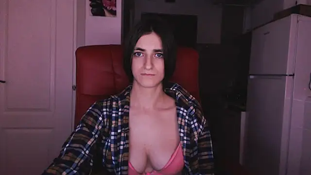 simyhvn - Simyhvn's free webcam - UK Sex Cams