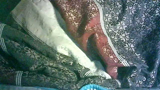 ON3YOULLN3VER_FIR3 webcam