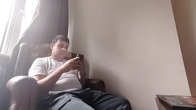 TurkishNudistMan webcam