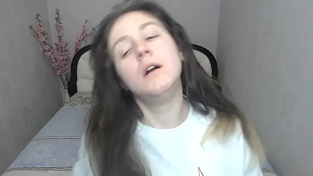 Holliy_Cooper webcam