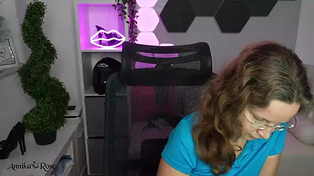 AnnikaRose webcam