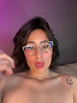 luna_gv - Luna_gv's free webcam - UK Sex Cams